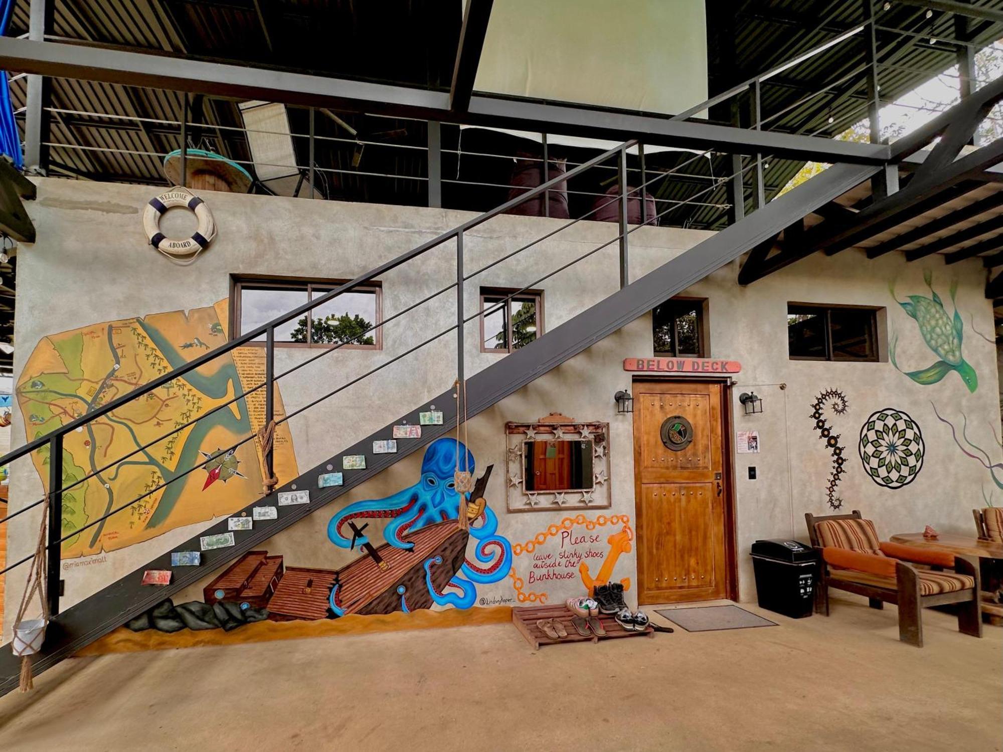 Shipwrecked Hostel Uvita Esterno foto